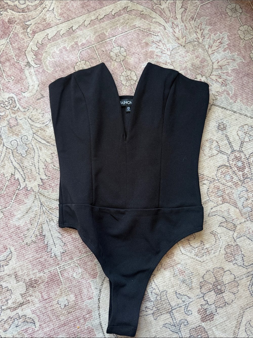 Fashion Nova Black Strapless V-Neck Bodysuit NWOT